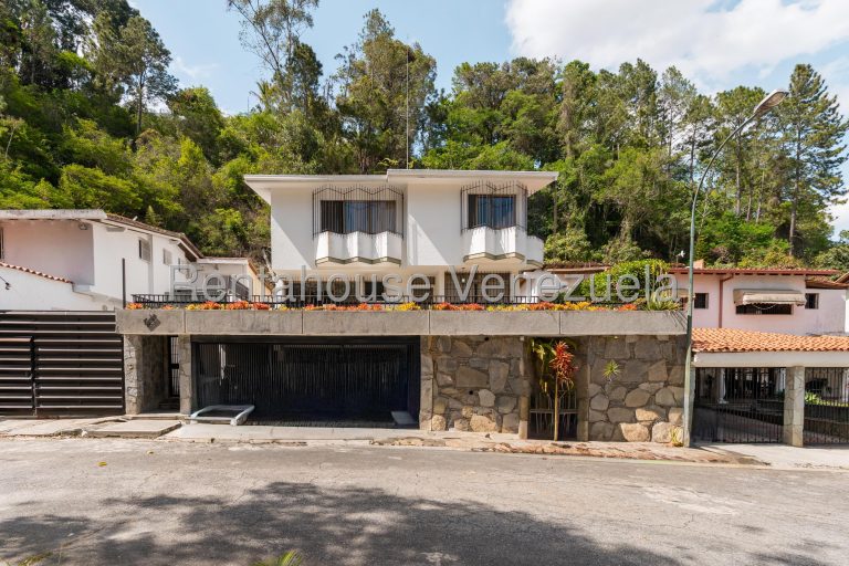 Casa Lomas de Prados del Este