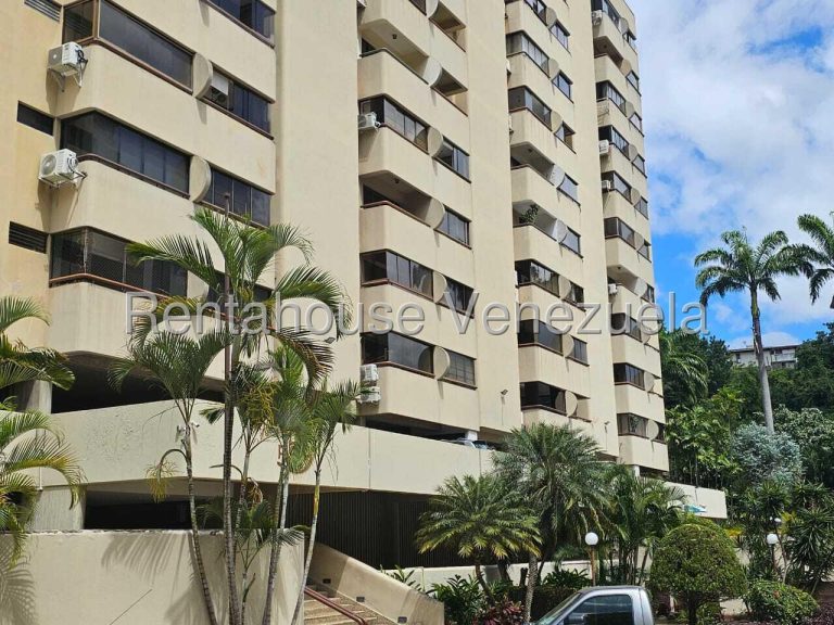 Apartamento amoblado con vista al Ávila en Colinas de La California