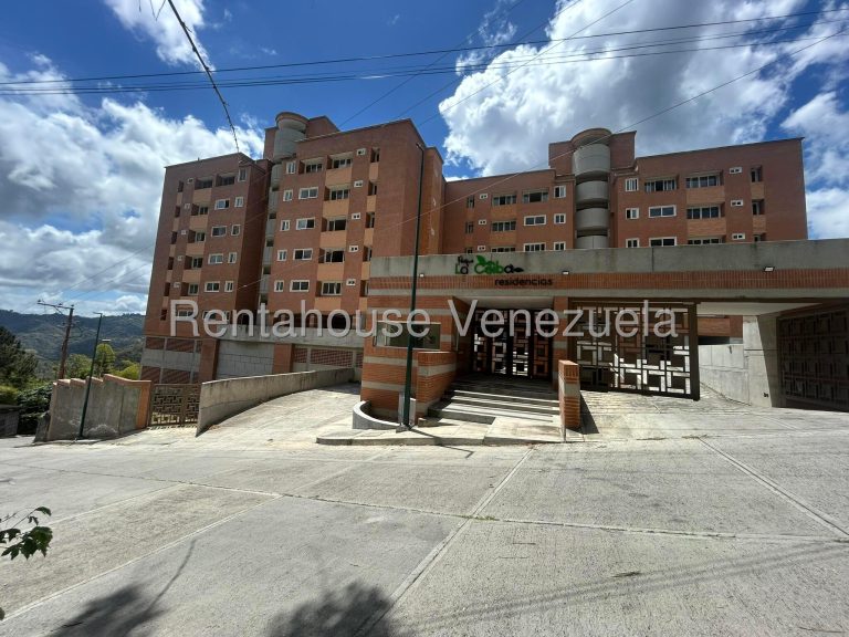 Apartamento en obra gris con terraza en El Hatillo