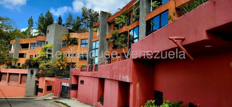Townhouse cuatro habitaciones con vista al Ávila,