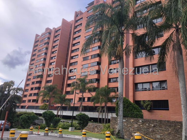 Apartamento con 3 habitaciones y 3 baños en La Boyera, Caracas