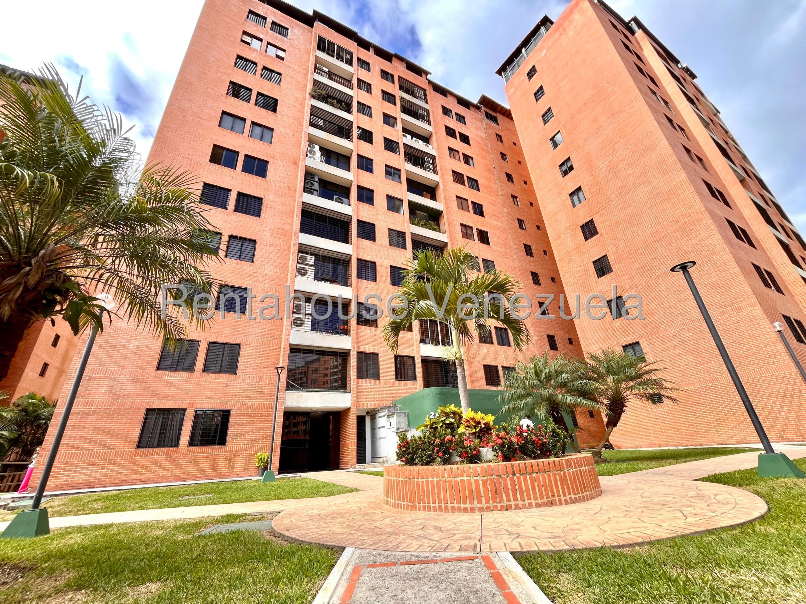 Apartamento 5 hab. con vista al Ávila en Colinas de La Tahona