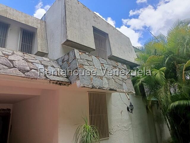 Casa con vista privilegiada al Ávila en Colinas Santa Mónica