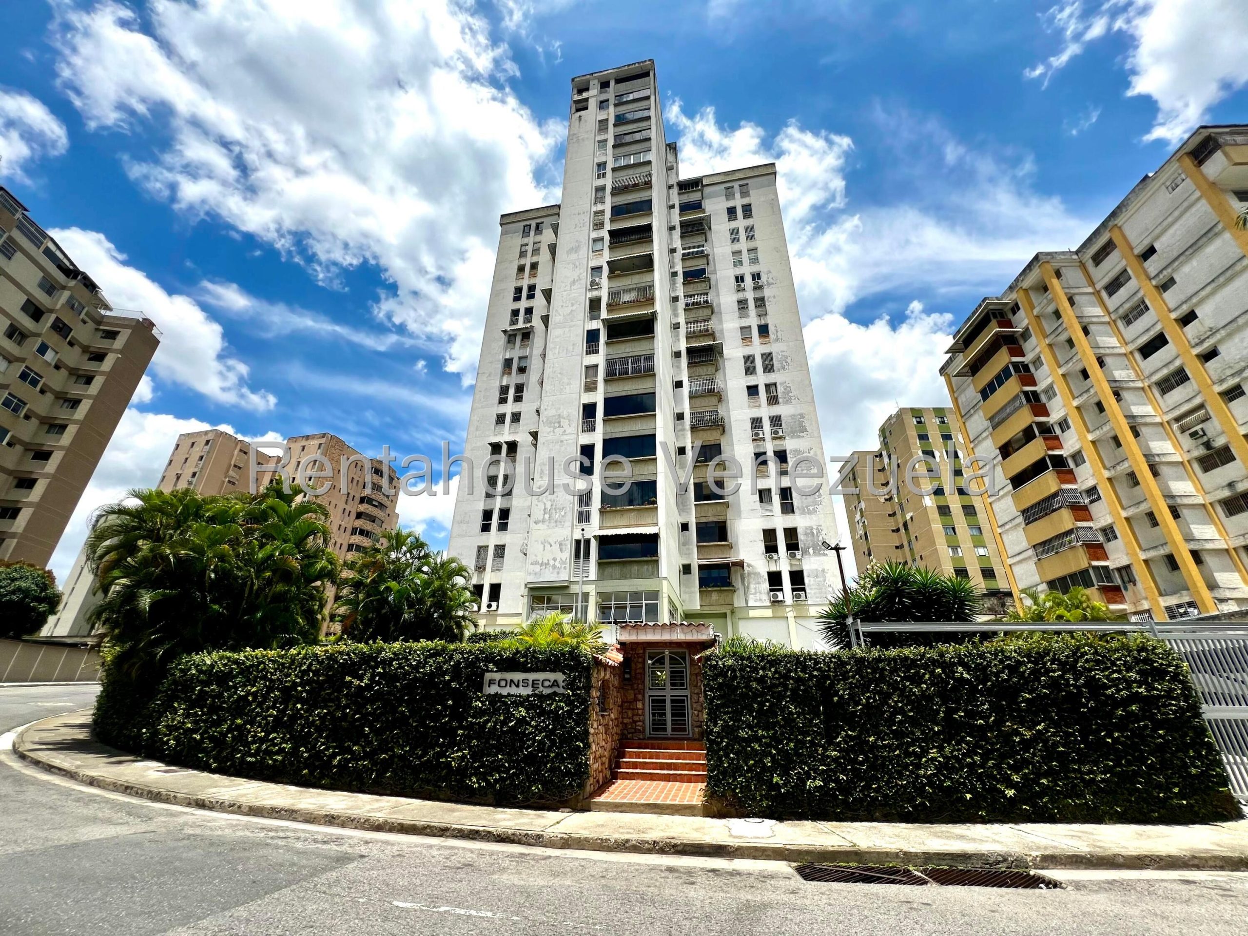 Apartamento con vista al Ávila en piso alto, Santa Paula