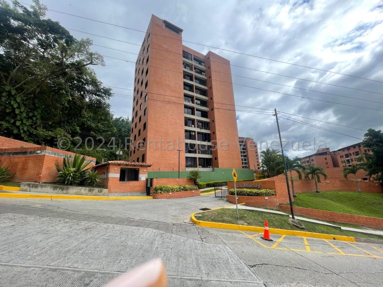 Apartamento amplio con piscina en Colinas de La Tahona