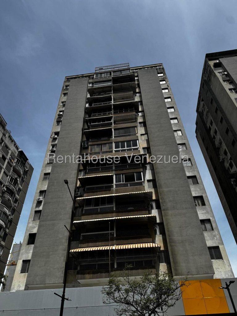 Apartamento de 3 habitaciones y 122 m² en Chacao, Caracas