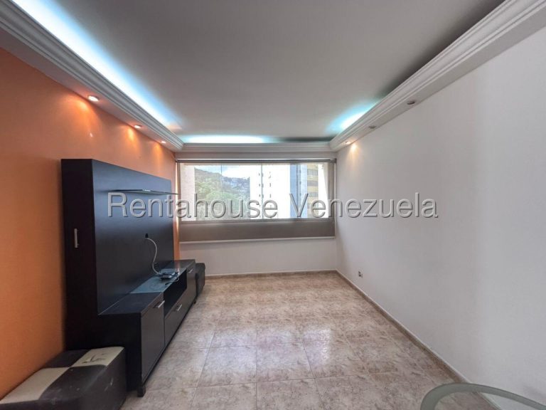 Apartamento de 85 m² con 3 habitaciones en Lomas del Avila, Caracas