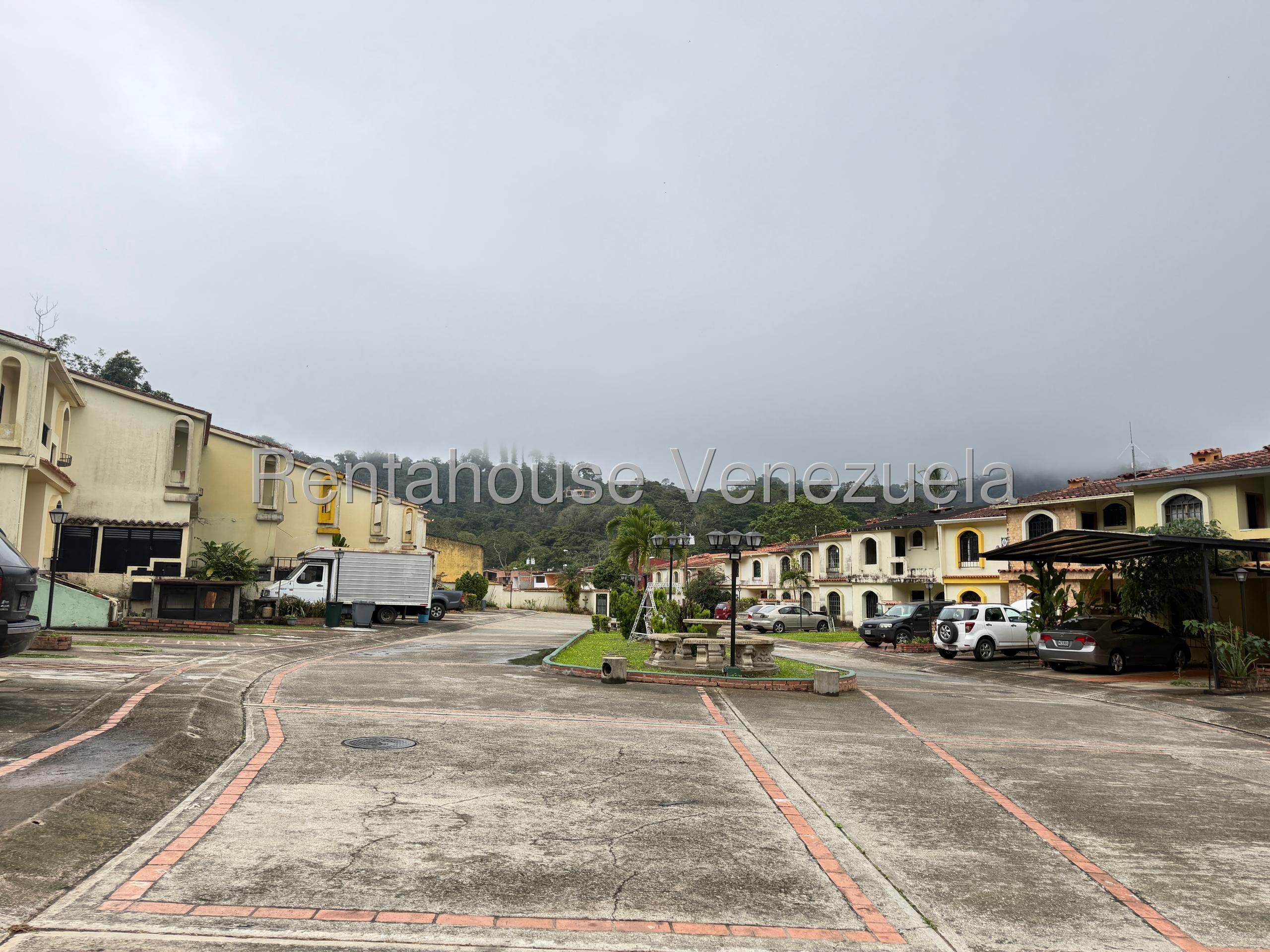 Foto 2 de Townhouse en venta en Monte Claro