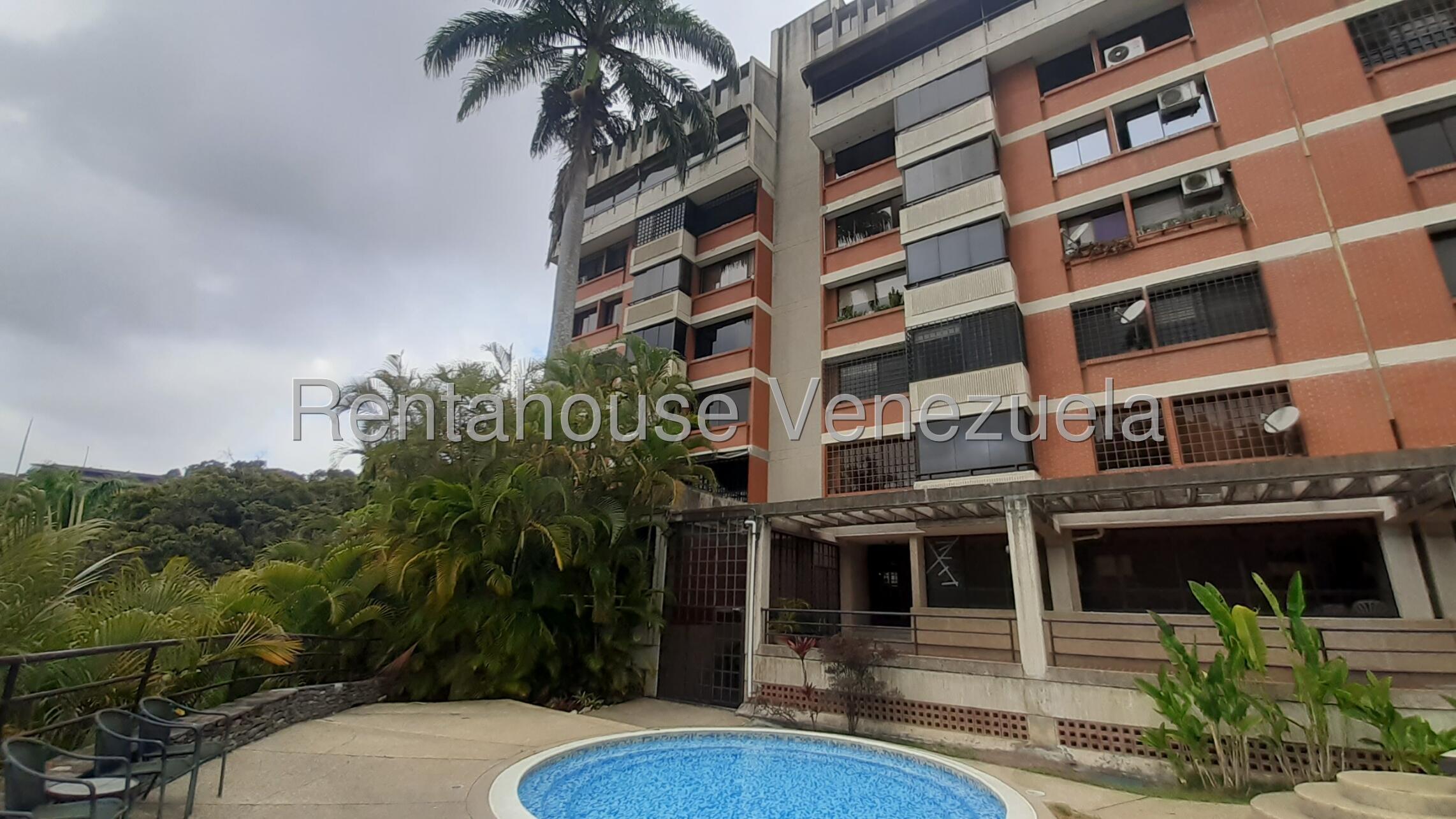 Apartamento con 3 habitaciones y 3 baños en Las Esmeraldas, Caracas