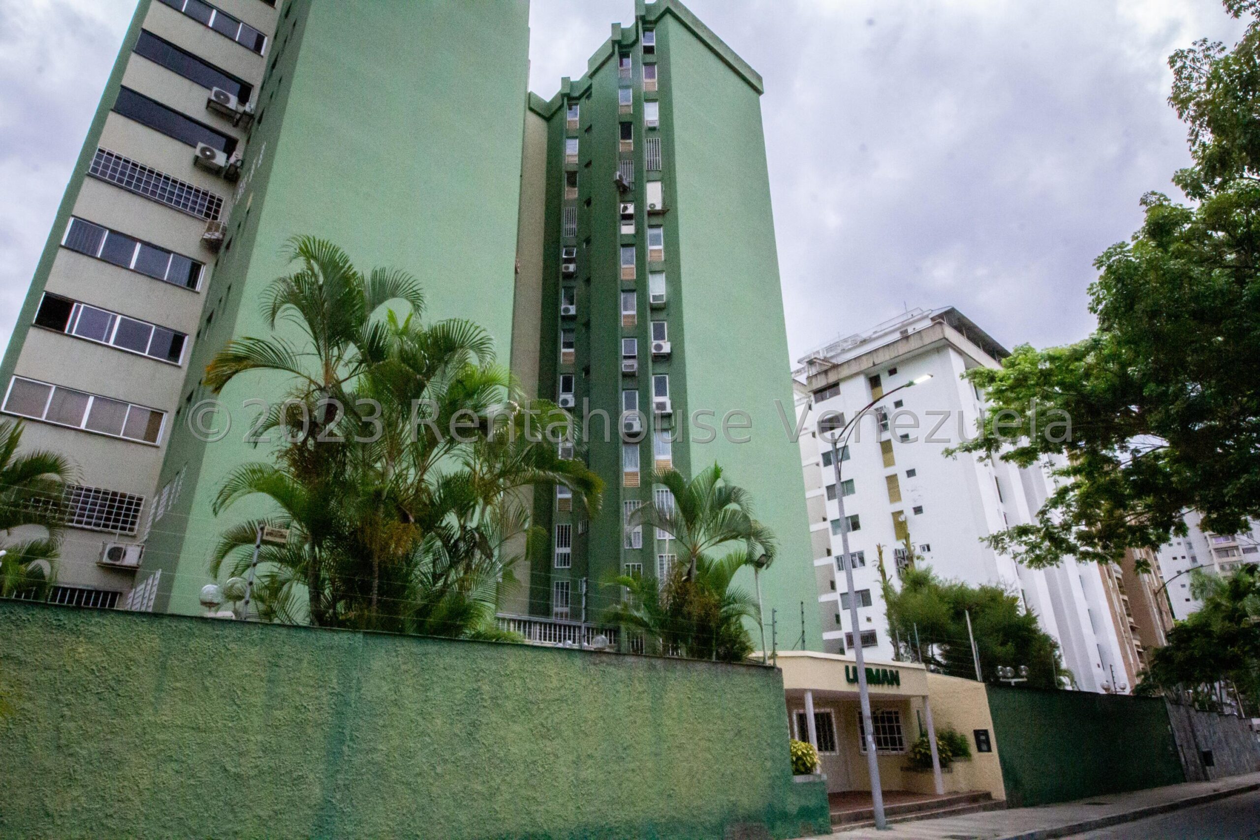 Apartamento de 3 habitaciones y 177 m² en Santa Paula, Caracas