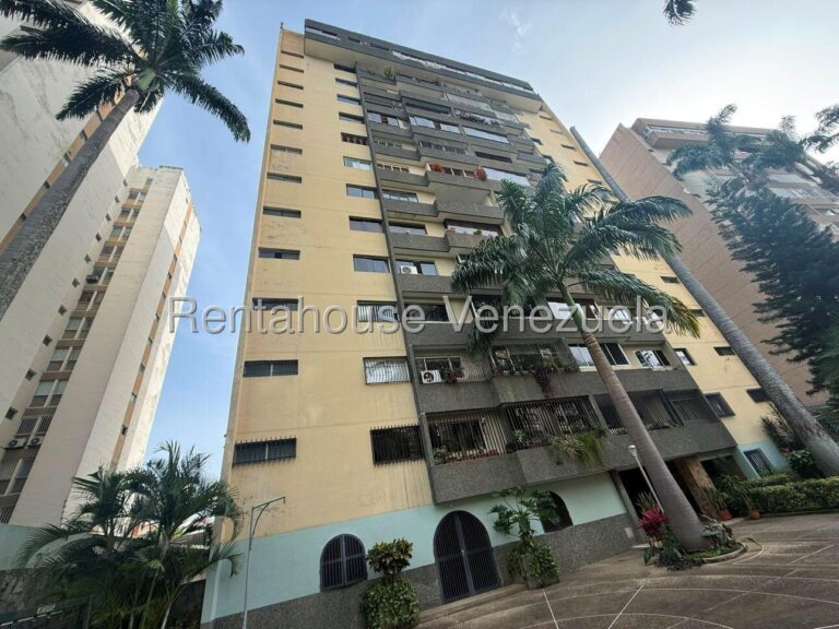 Apartamento de 136 m² con 3 habitaciones en Santa Fe Sur, Caracas