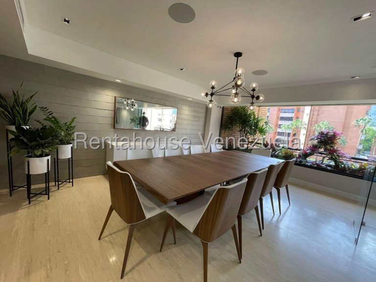 Apartamento de 223 m² con 3 habitaciones en Campo Alegre, Caracas