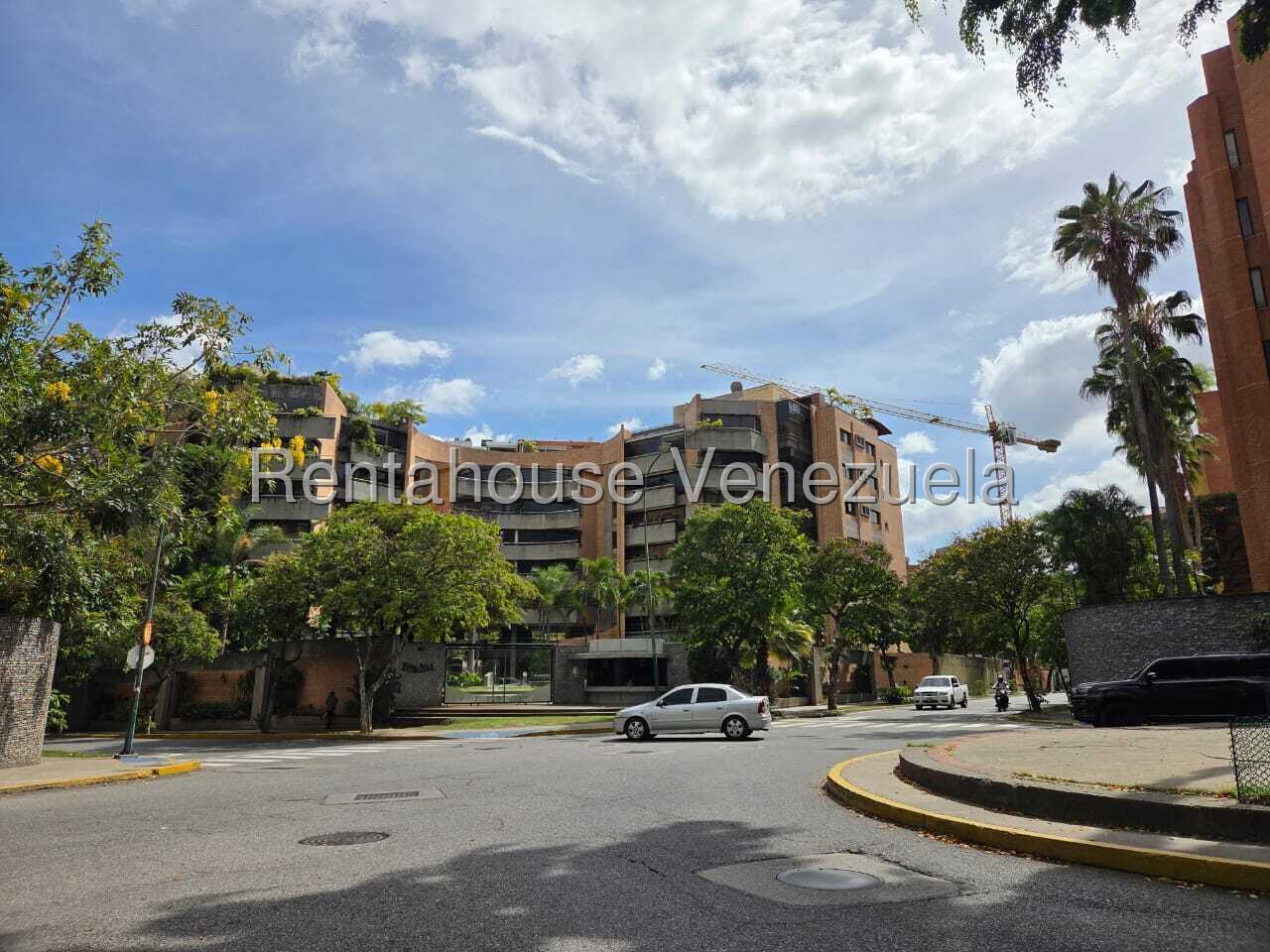 Apartamento de 3 habitaciones y 203 m² en Campo Alegre, Caracas