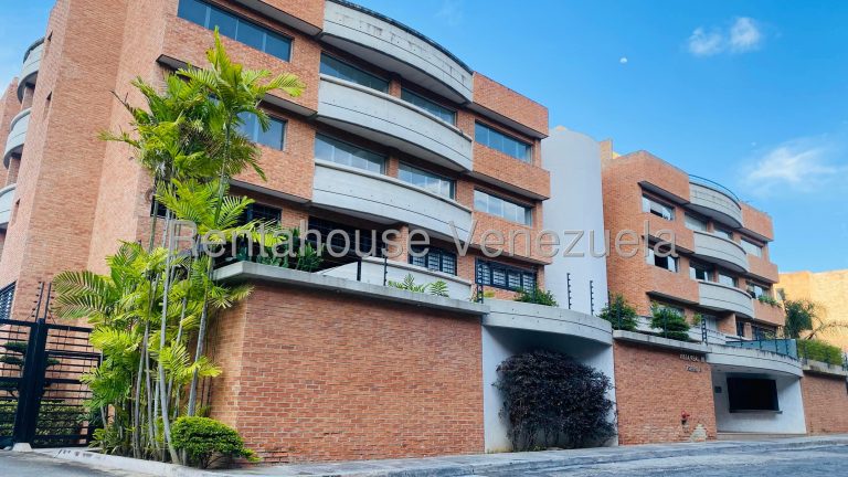 Apartamento con 3 habitaciones y 3 baños en La Bonita, Caracas