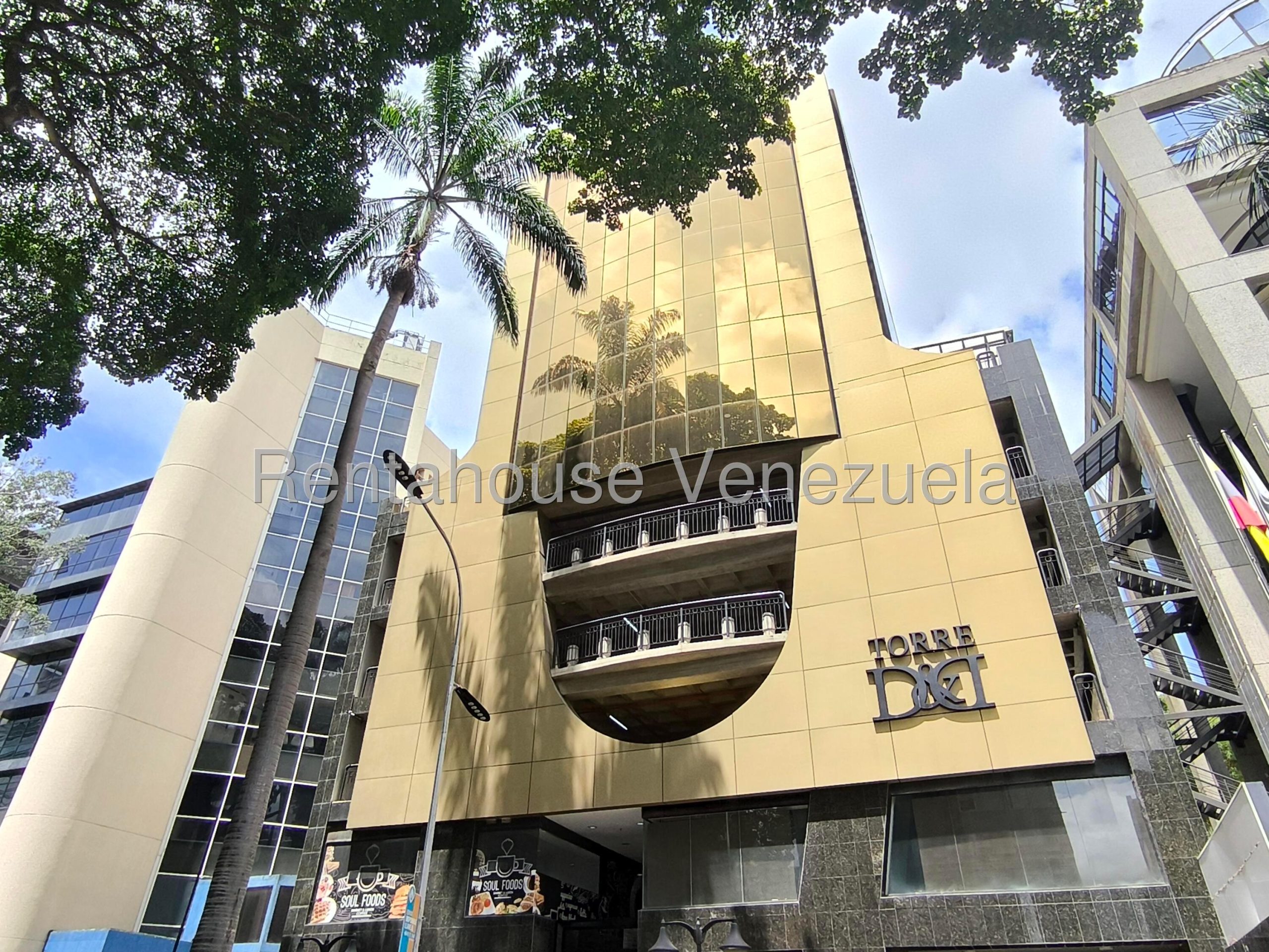 Oficina de 180 m² en Las Mercedes, Caracas