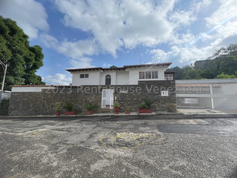 Casa de 455 m² con 4 habitaciones en La Lagunita Country Club, Caracas