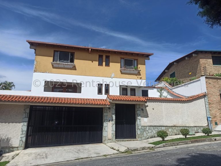 Casa de 400 m² con 4 habitaciones en Los Samanes, Caracas