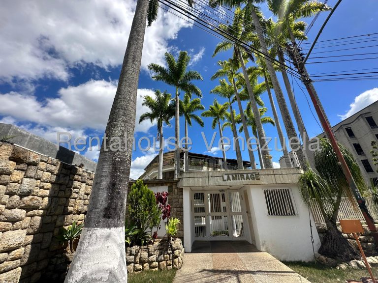 Apartamento de 173 m² con 3 habitaciones en Miranda, Caracas