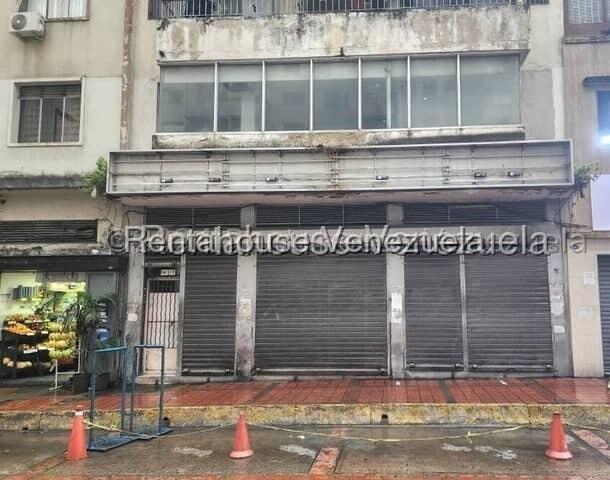 Local comercial de 310 m² en Parroquia La Candelaria, Caracas