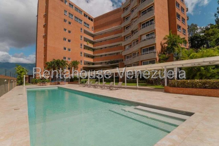 Apartamento de 280 m² con 3 habitaciones en Lomas del Sol, Caracas