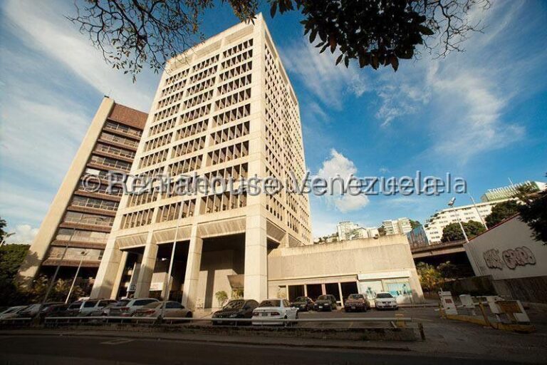 Oficina de 128 m² en Las Mercedes, Caracas
