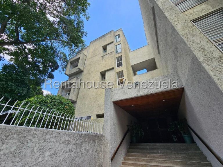 Apartamento de 3 habitaciones y 193 m² en Las Mercedes, Caracas