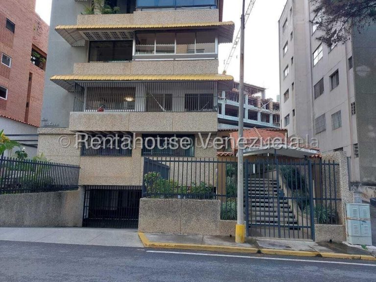 Apartamento de 200 m² con 3 habitaciones en Los Naranjos de Las Mercedes, Caracas