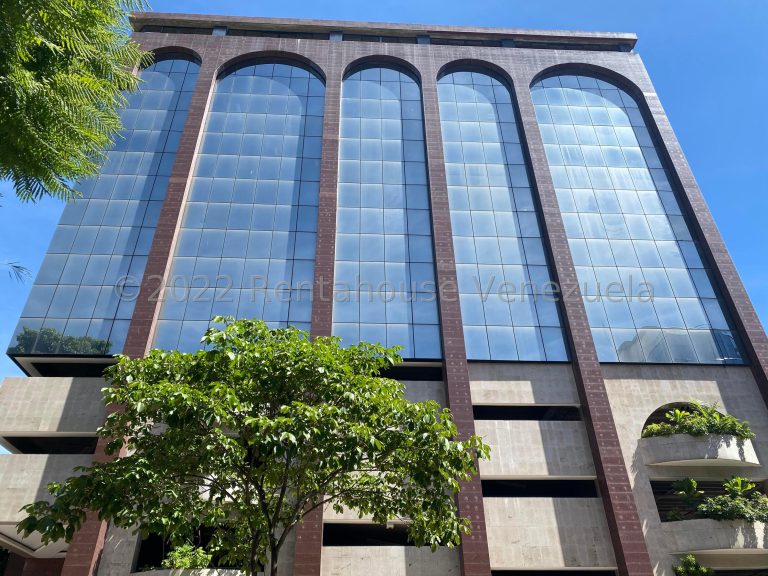 Oficina de 680 m² en Las Mercedes, Caracas