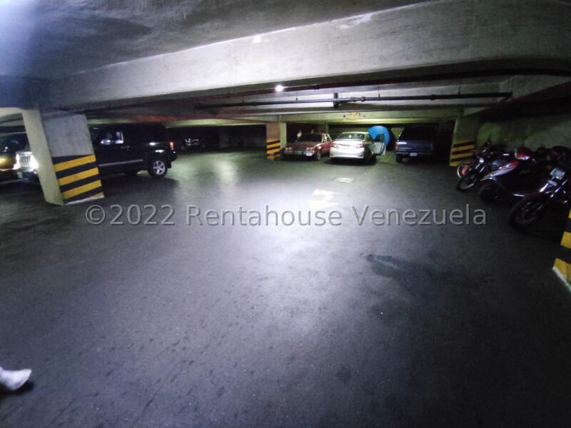 Foto 11 de Estacionamiento en venta en Montalbán III