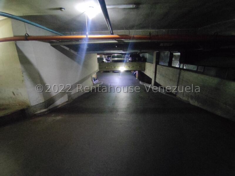 Foto 10 de Estacionamiento en venta en Montalbán III