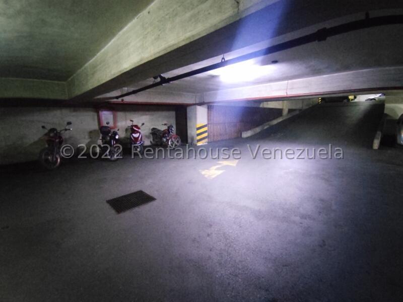 Foto 12 de Estacionamiento en venta en Montalbán III