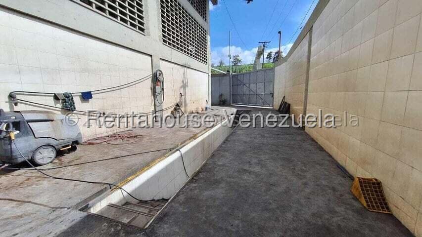 Foto 6 de Local comercial en venta en Mariche