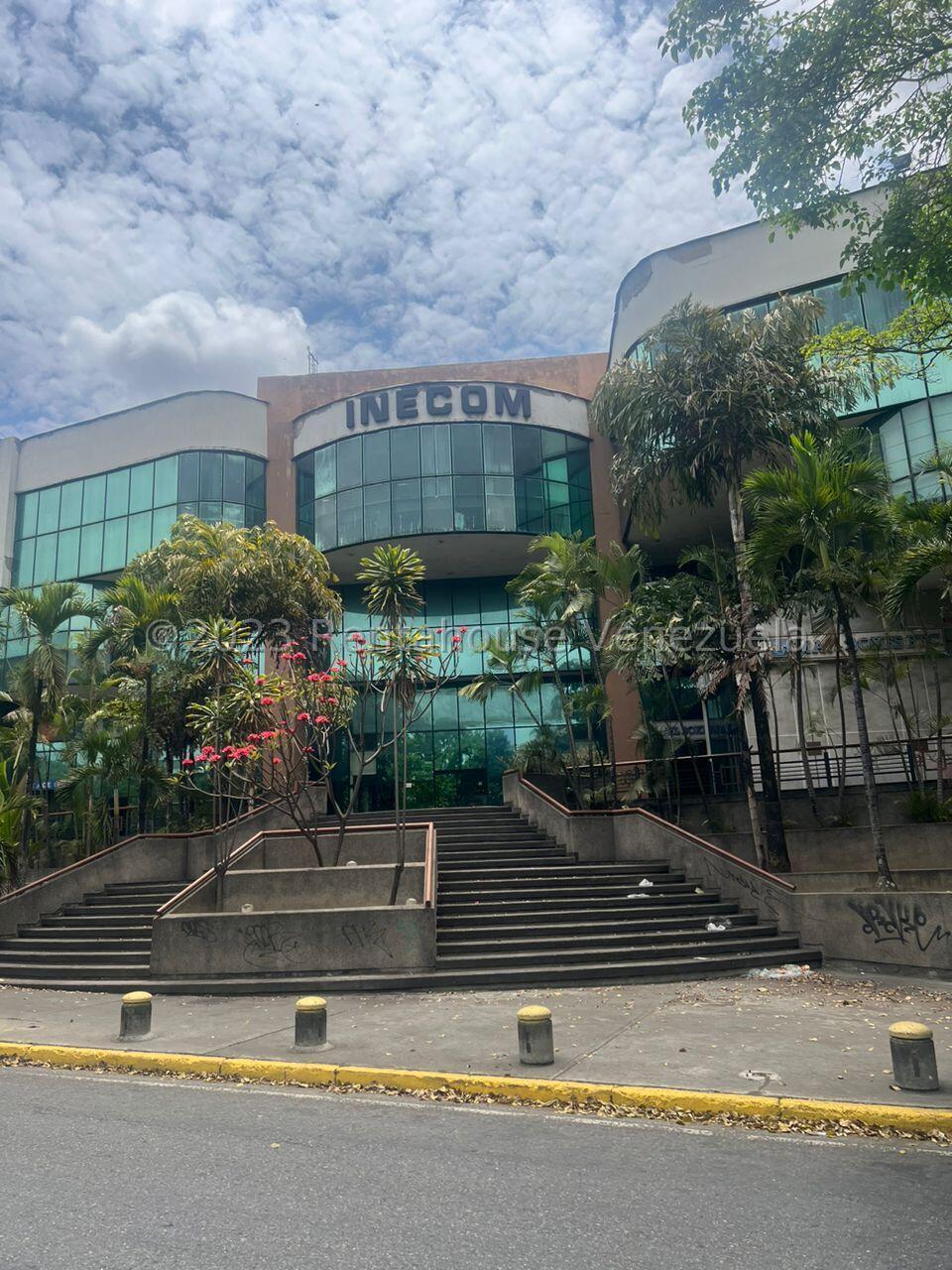 Oficina de 1.445 m² en La Urbina, Caracas