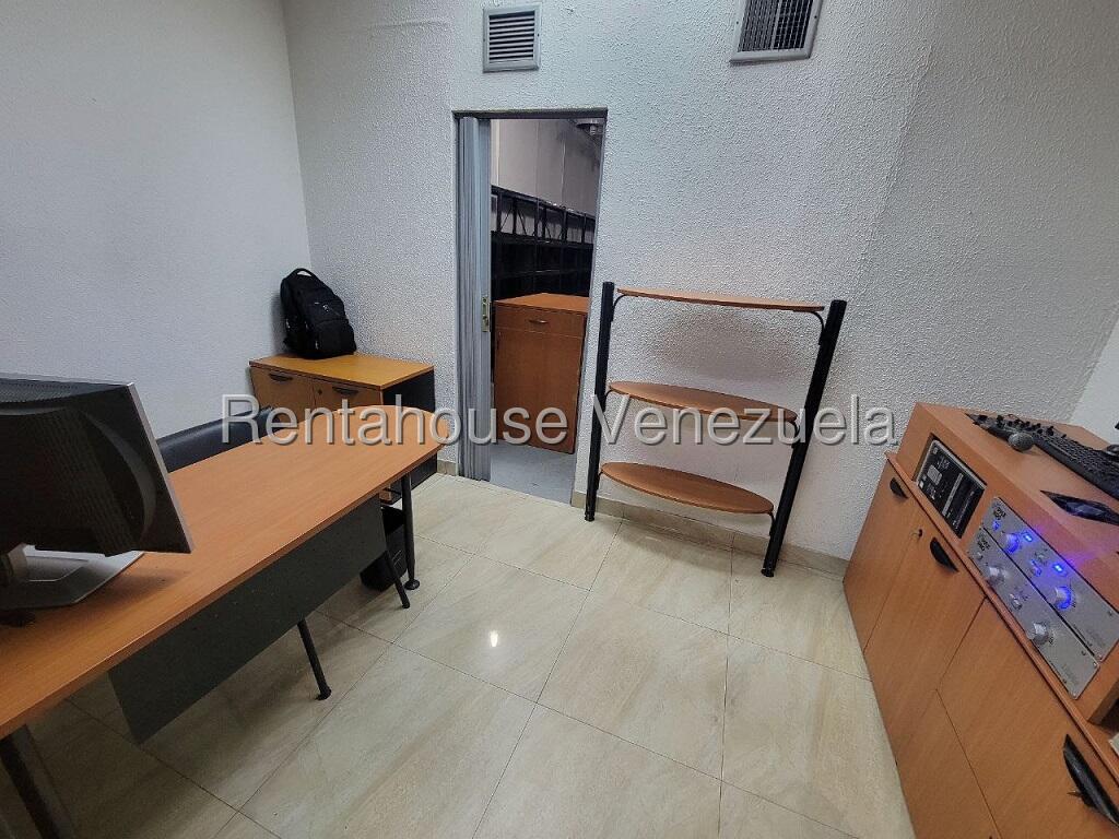 Foto 4 de Local comercial en venta en Puente Hierro