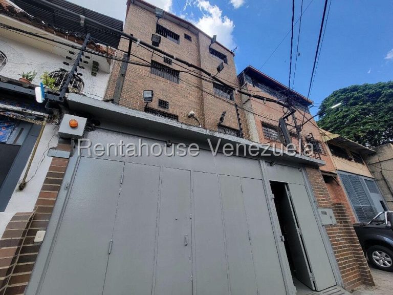 Local comercial de 933 m² en Puente Hierro, Caracas
