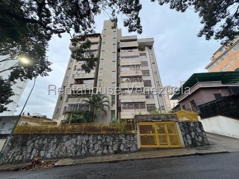 Apartamento de 4 habitaciones y 350 m² en Los Caobos, Caracas