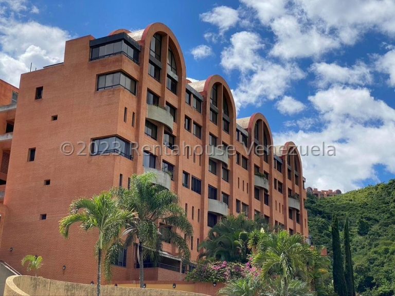 Apartamento de 261 m² con 3 habitaciones en Lomas de La Alameda, Caracas