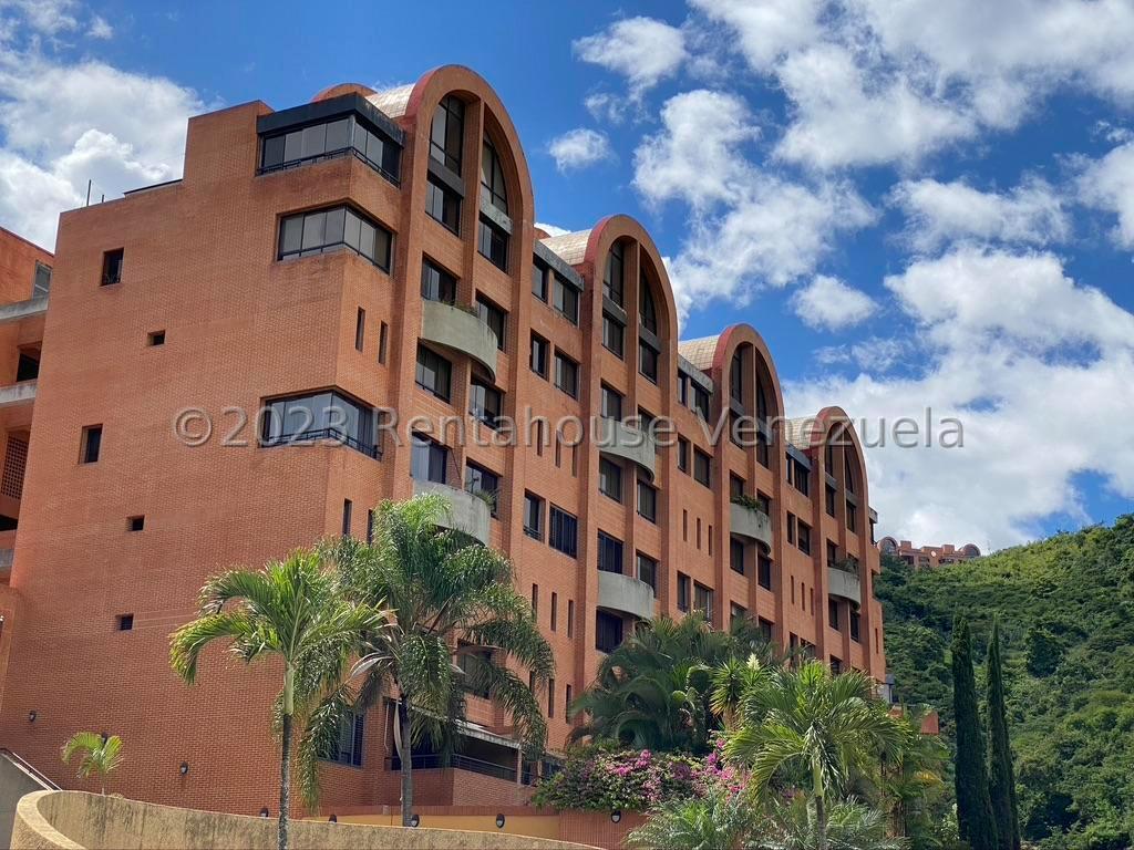 Apartamento de 261 m² con 3 habitaciones en Lomas de La Alameda, Caracas