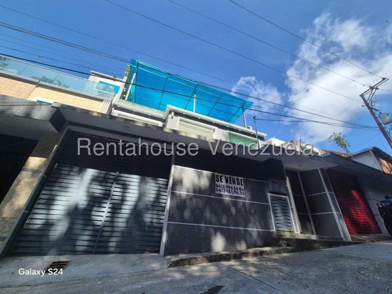 Casa de 270 m² con 4 habitaciones en Los Guayabitos, Caracas
