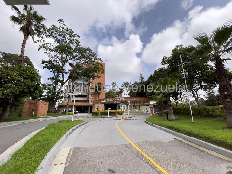 Apartamento de 288 m² con 4 habitaciones en La Tahona, Caracas
