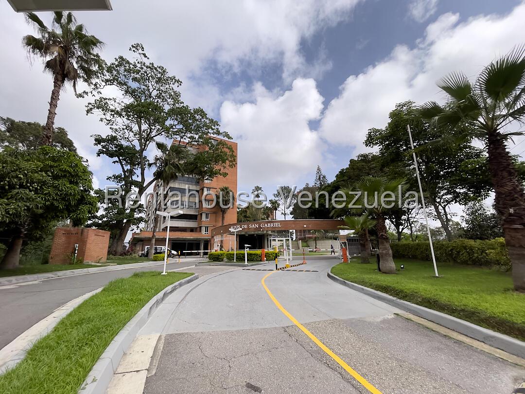 Apartamento de 288 m² con 4 habitaciones en La Tahona, Caracas