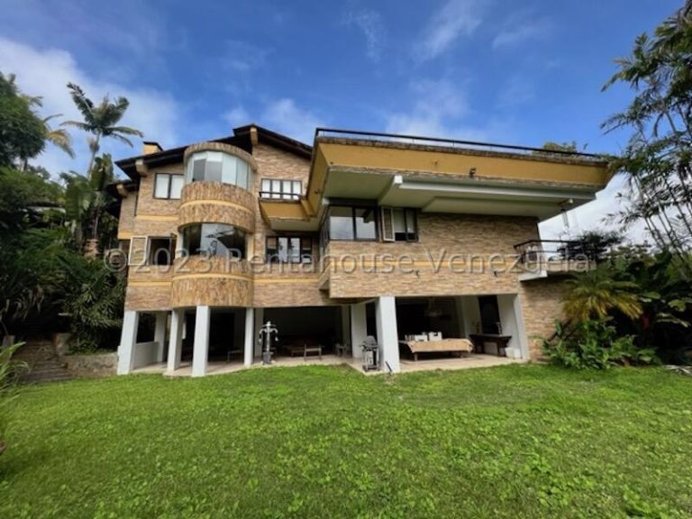 Casa de 1.500 m² con 5 habitaciones en Alto Hatillo, Caracas