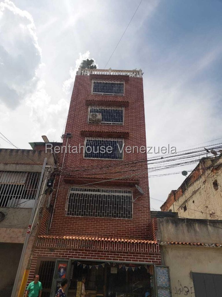 Edificio de 670 m² en Catia, Caracas