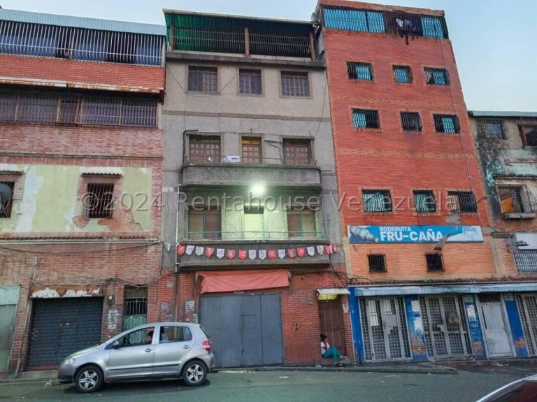 Edificio de 484 m² en Catia, Caracas