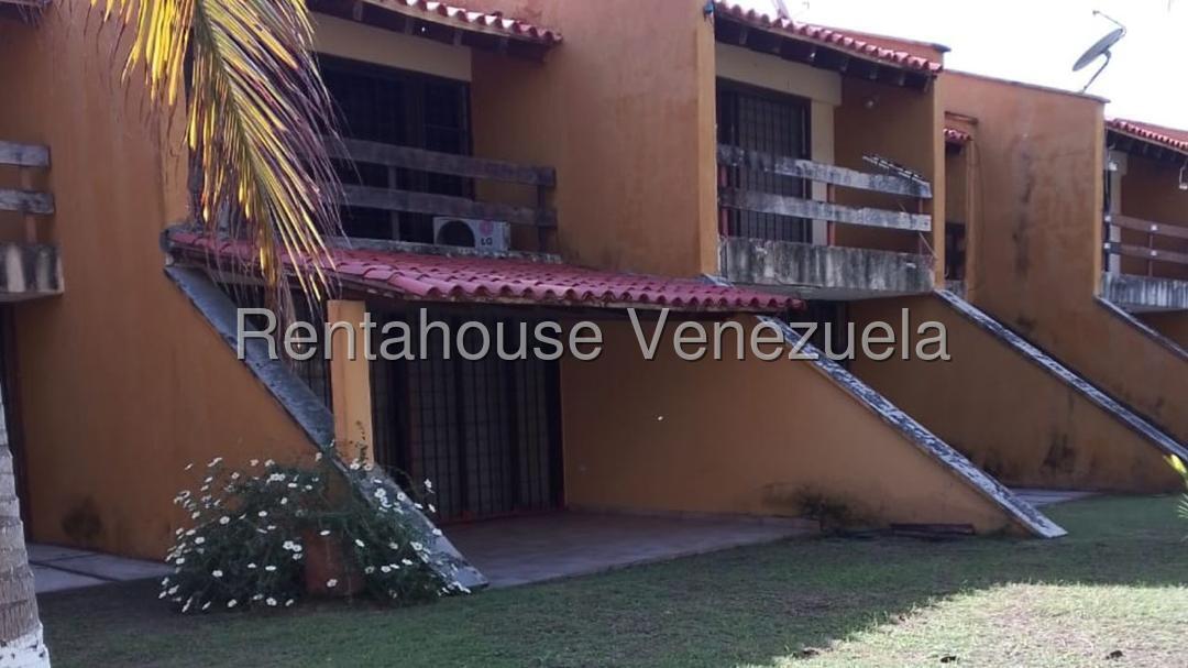 Townhouse de 2 habitaciones y 106 m² en Los Canales de Rio Chico, Rio Chico