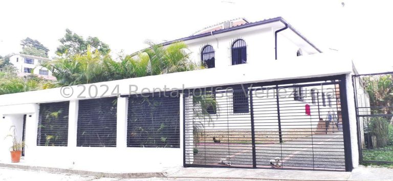 Casa con 5 habitaciones y 6 baños en La Union, Caracas