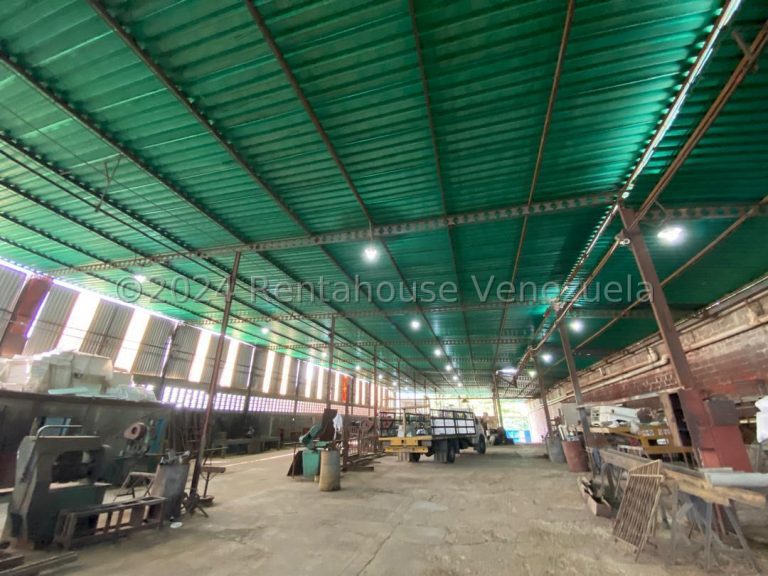 Galpón de 2.163 m² en El Marques, Guatire
