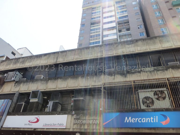Oficina de 181 m² en Parroquia La Candelaria, Caracas